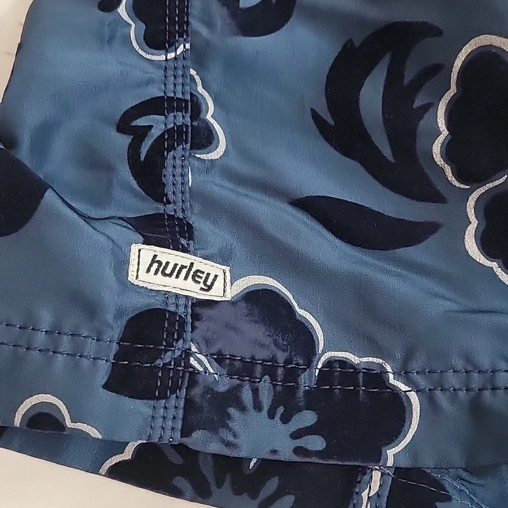 Vintage Y2K Hurley 999 Hawaiian Floral Boardshorts Mens 30 Surf Swim